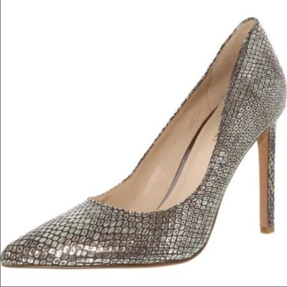 Nine West Tatiana Pointy Toe Gold Metallic Snake Print Pumps in Size 9.5 M - Picture 1 of 12